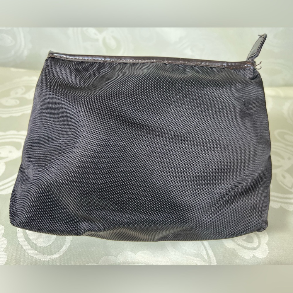 7506: Gucci Brown Nylon & Leather Zip Pouch Clutch